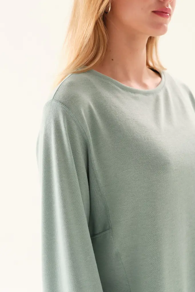 38310373_SWEATER_YOKO_VERDE_MENTA_04.webp