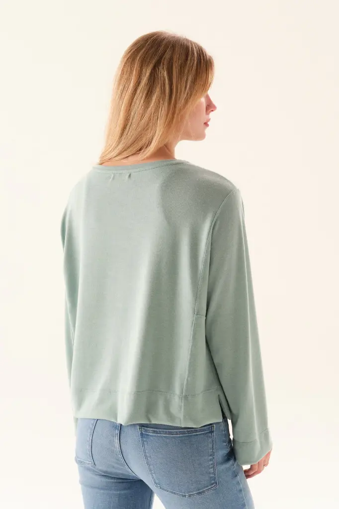 38310373_SWEATER_YOKO_VERDE_MENTA_05.webp