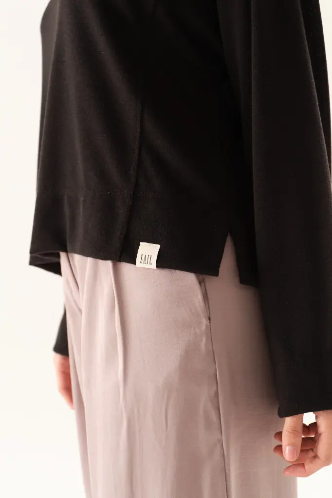 38310301_SWEATER_YOKO_NEGRO_04.webp