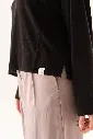 38310301_SWEATER_YOKO_NEGRO_04.webp