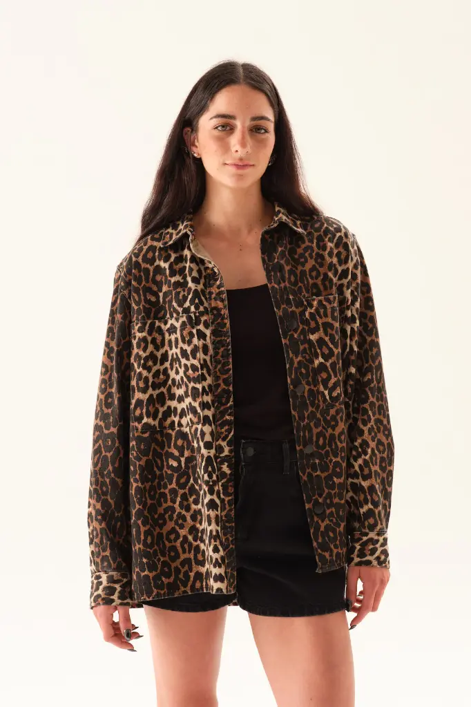 38330992_CAMISACO_PILAR_ANIMAL_PRINT_09_b1379de0-b1c8-4e33-8f5e-0f35dc71310a.webp