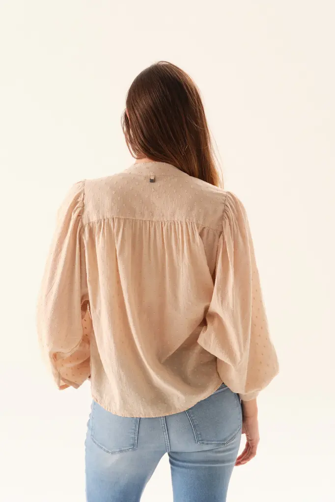 38540514CAMISAMIRANDABEIGE06.webp