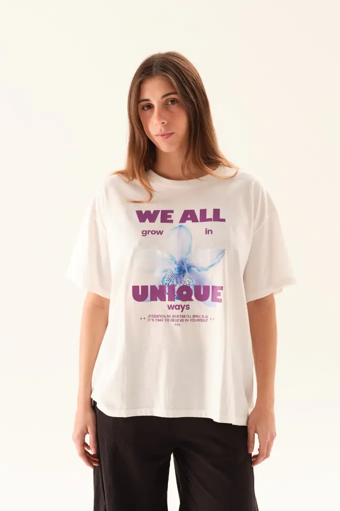 38212413_REMERA_BERNARDITA_OFF_WHITE_02.webp