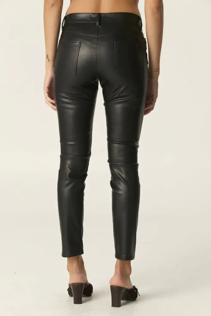 37510201PANTALONDONATELLANEGRO03_0a23952b-5a17-4a94-a48b-ec245add6cbc.webp
