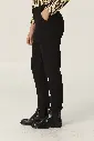 37021301PANTALONGAIANEGRO02_1a2471ff-b5a4-4a92-bf1e-8074a58c00fd.webp