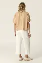 37204714_REMERA_GALA_BEIGE_05.webp