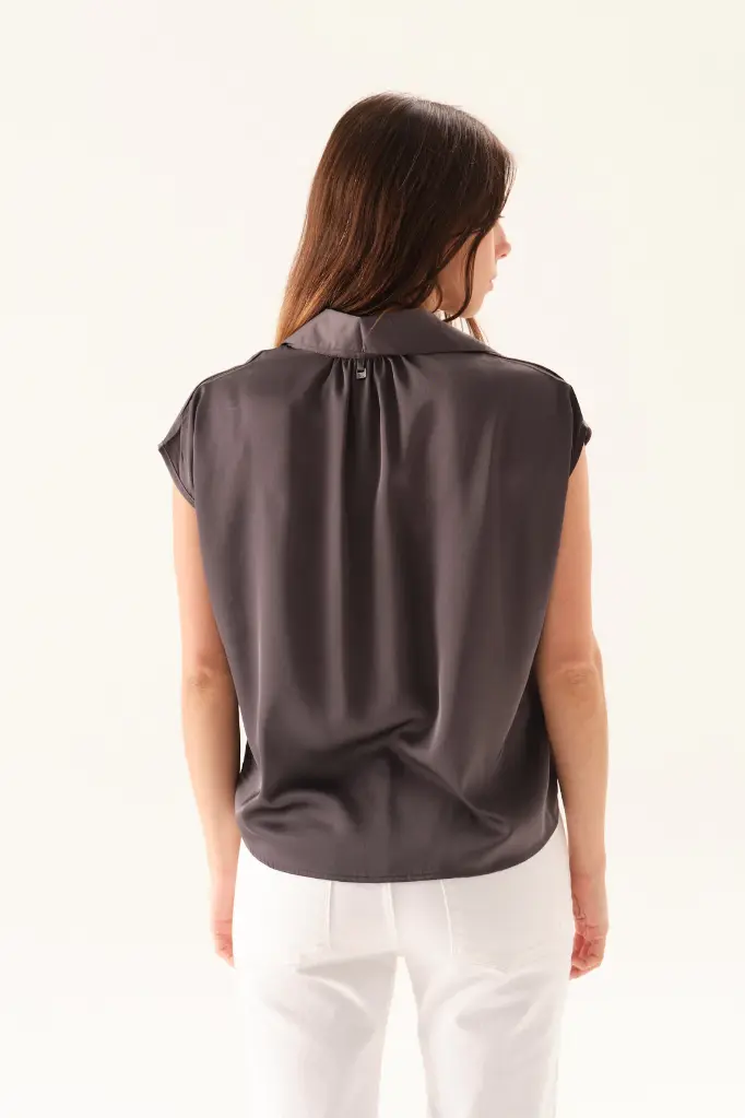 38540303CAMISAGEMAGRAFITO05.webp