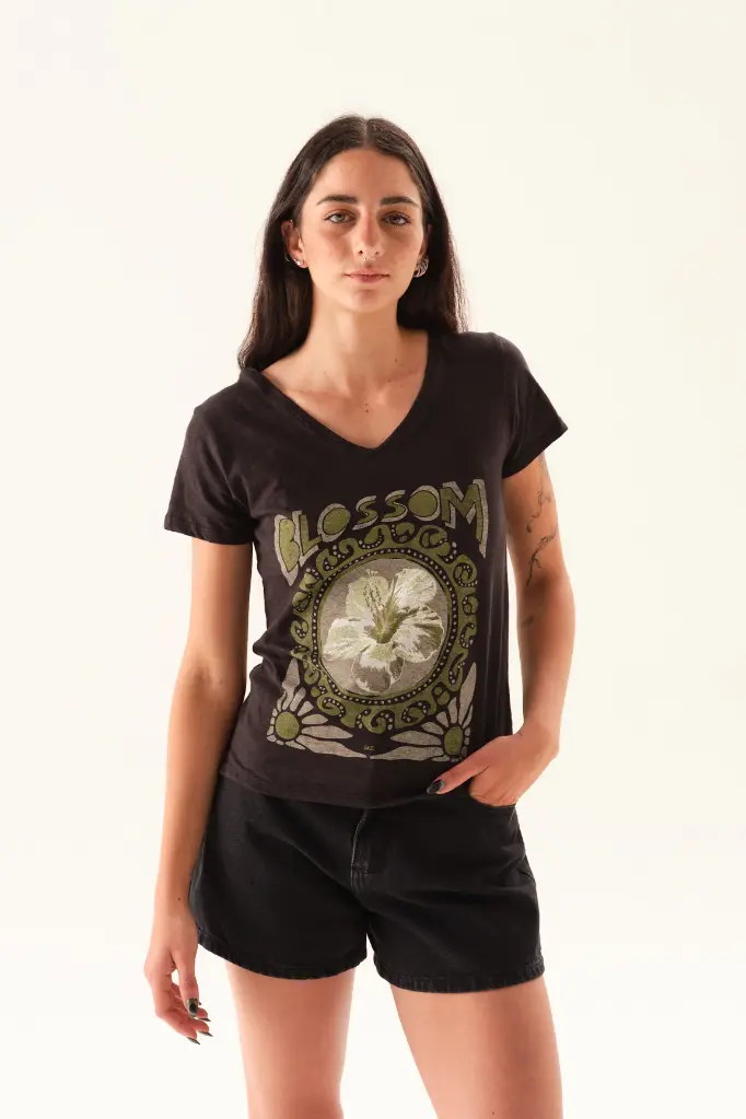 38202901REMERAGWENNEGRA02.webp