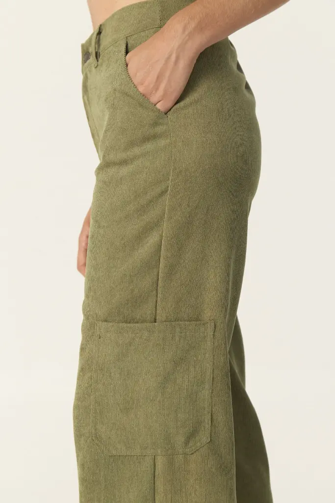 37020875PANTALONRITAMILITAR04_d026910d-8432-4fa7-bb83-272f0af121dd.webp
