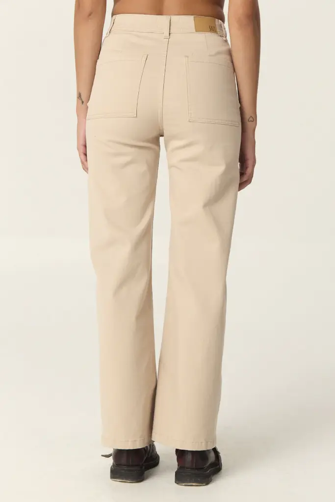 37020214_PANTALON_SOLEDAD_BEIGE_07_84c9b2da-61a4-46cf-b253-82a56735ecfd.webp