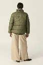37400375_CAMPERA_MAGDA_MILITAR_03_94c81d11-4342-47e5-ace8-dc24fcde5c7f.webp