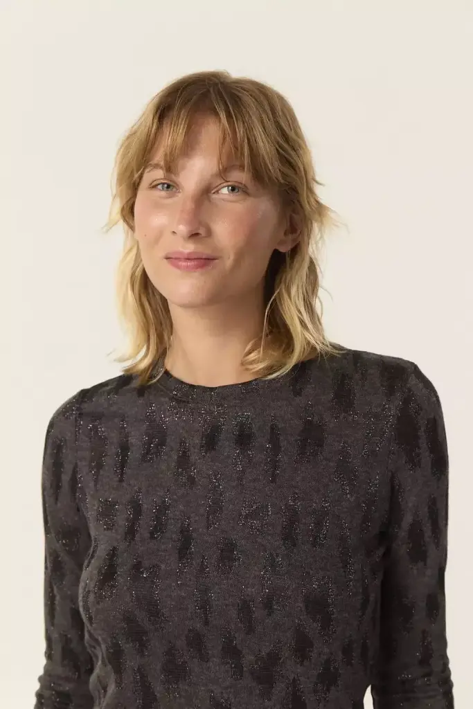 37310601_sweater_mara_negro_04-9a5ca6280a6b50480717410346027461-1024-1024.webp