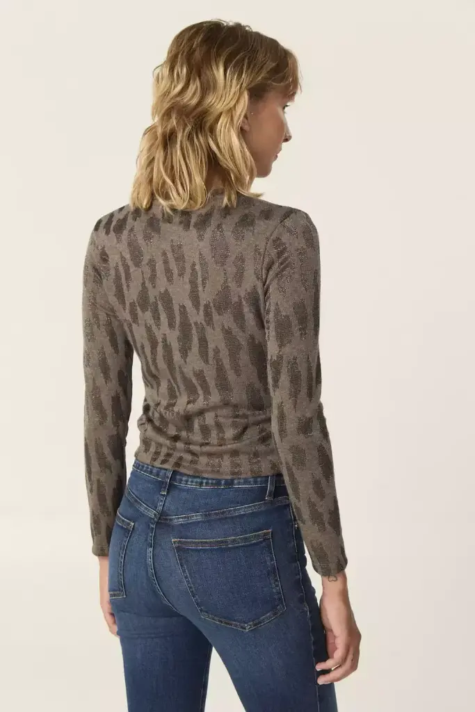 37310606_sweater_mara_gris_topo_06-88fedc8a64b40b3fb917410346022056-1024-1024.webp