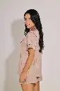 ecomm-woman17703-2b6a98c64262b8e33e17587243943403-1024-1024.webp