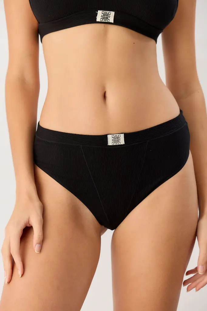 sweet victorian diciembre 2422856.webp