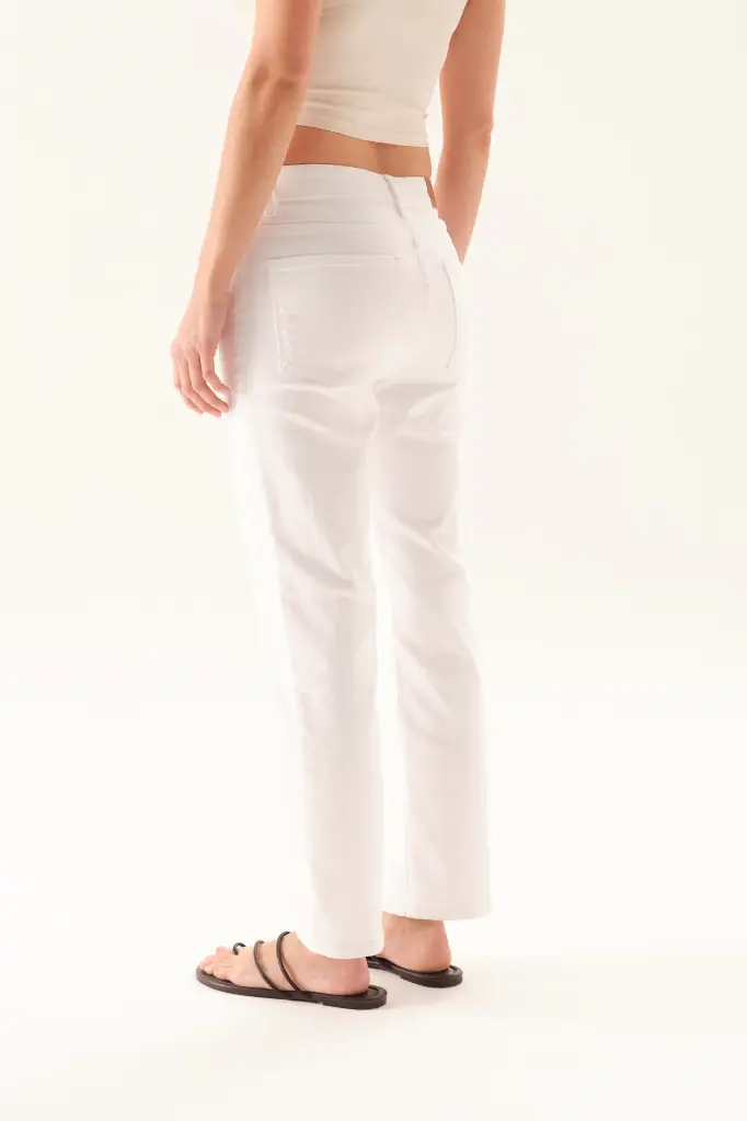 38010110JEANRECTOBLANCO310BLANCO04.webp