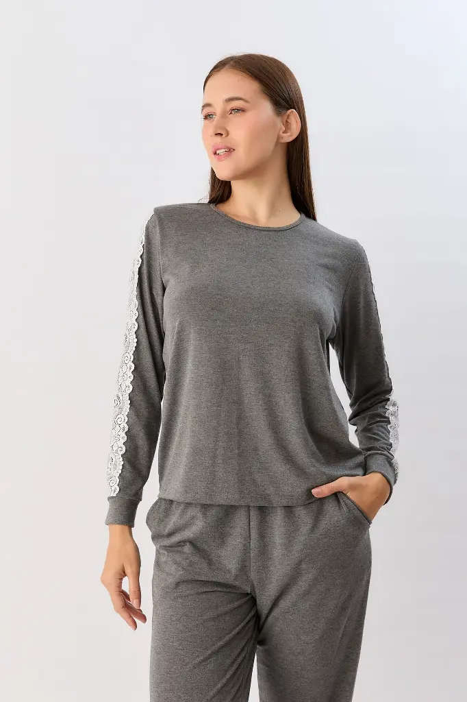 SL LOOKBOOK 2526181.webp