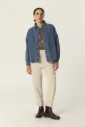 Suzanne, Chaqueta