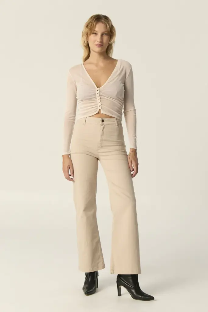 Fausta, Remera de tipo microtul con botoncitos