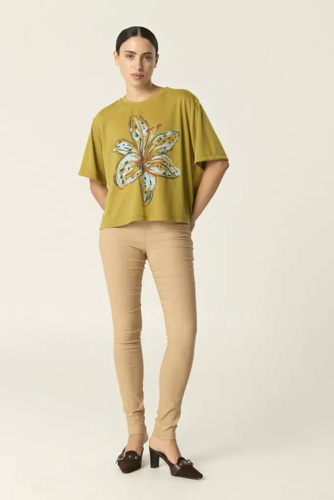Gala, Remera