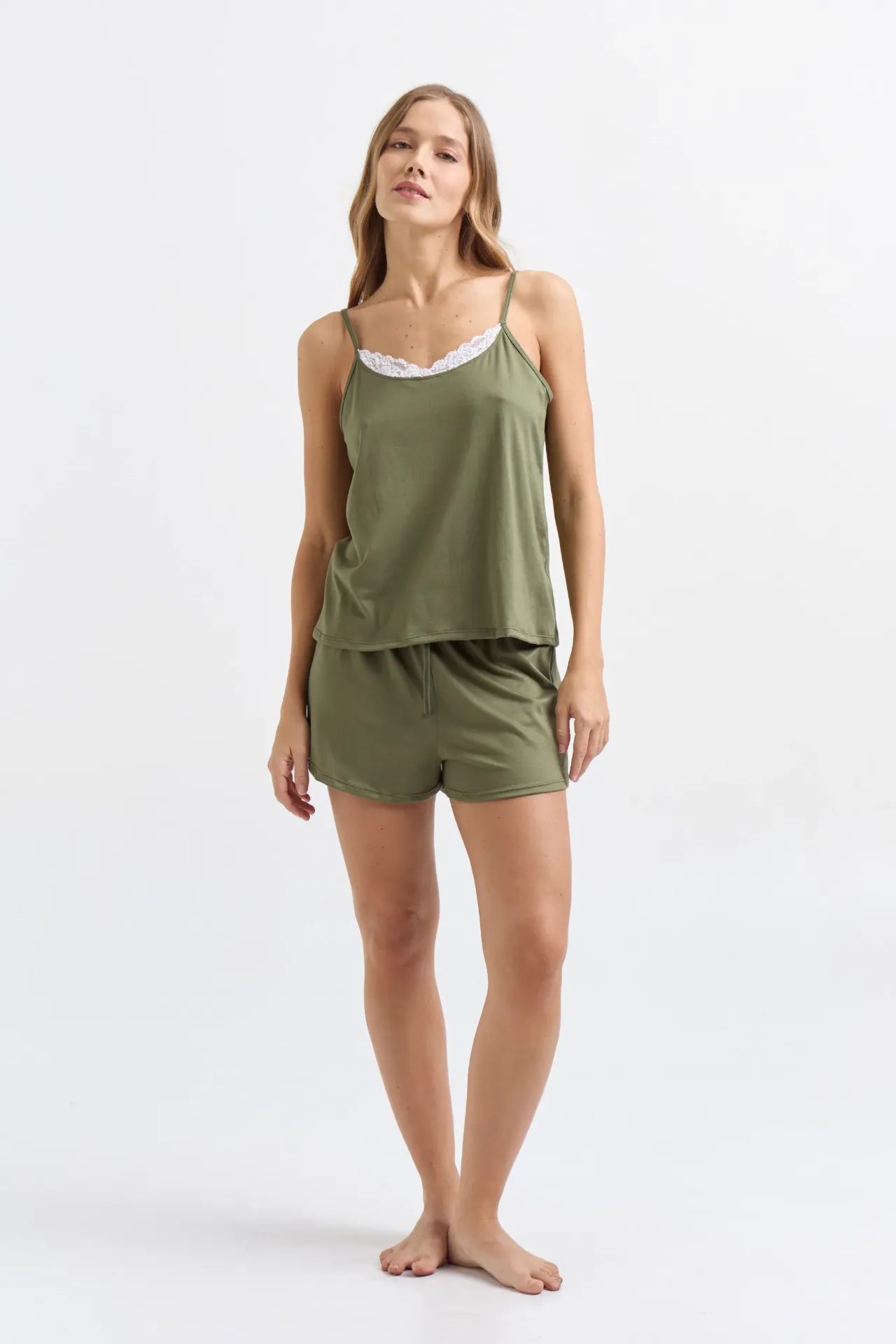 Cute Vibes, Musculosa y short
