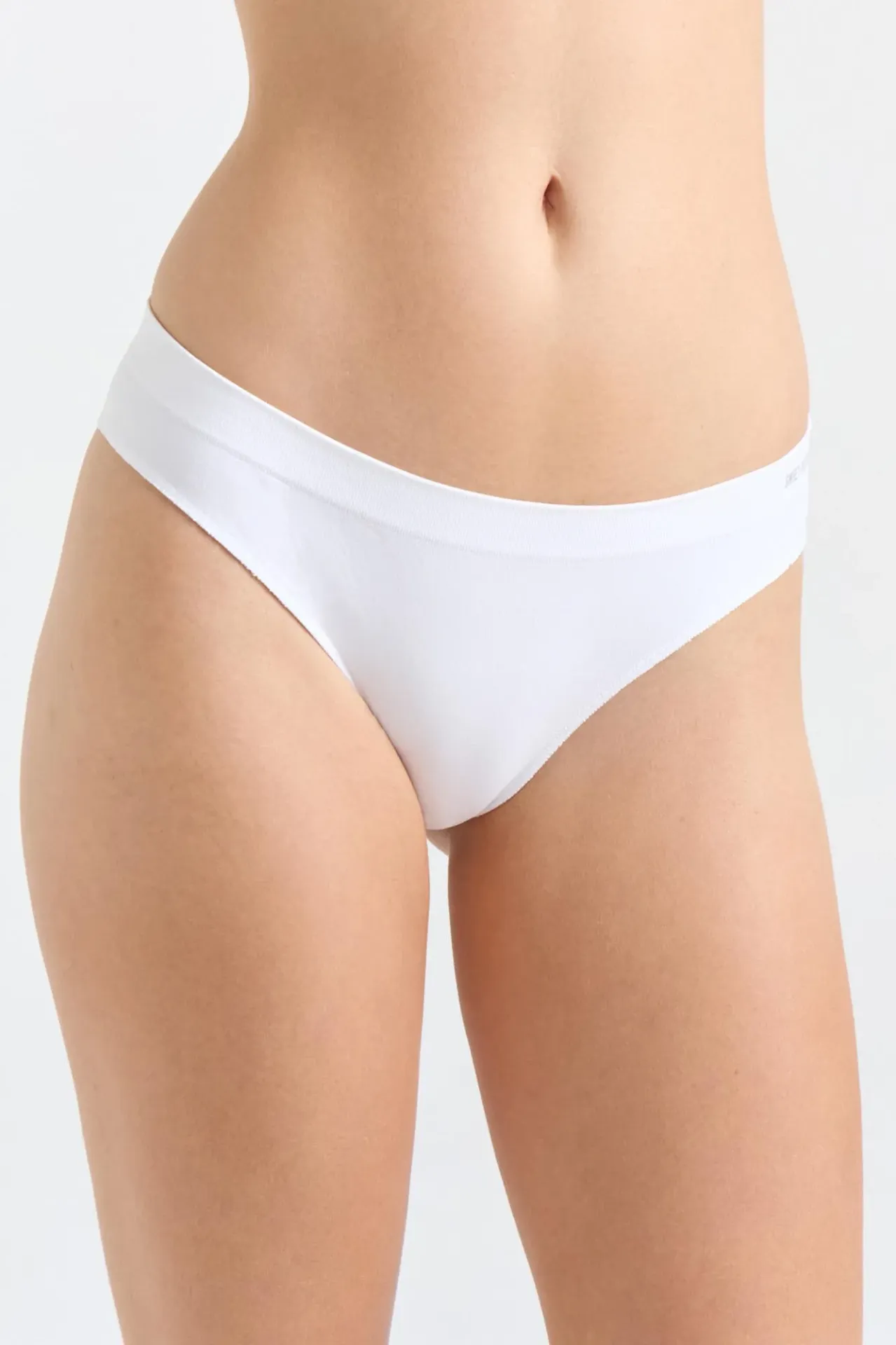 Limitless Basic, Vedetina