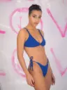 Tori Greek, Top con arandela