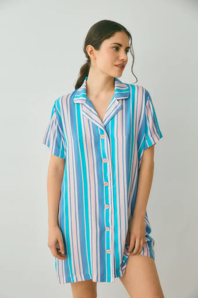 Blair, Camisola con botones y bolsillos