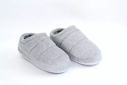 [15219.000GM.37.8] Confy, Pantuflon confort de plush (37-38)