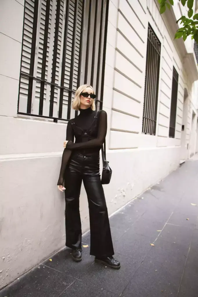 Midnight, Body manga larga de tul con cuello polera