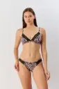 Sexy Sauvage, Triangulito de microfibra y encaje