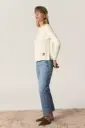 Beca, Sweater tejido