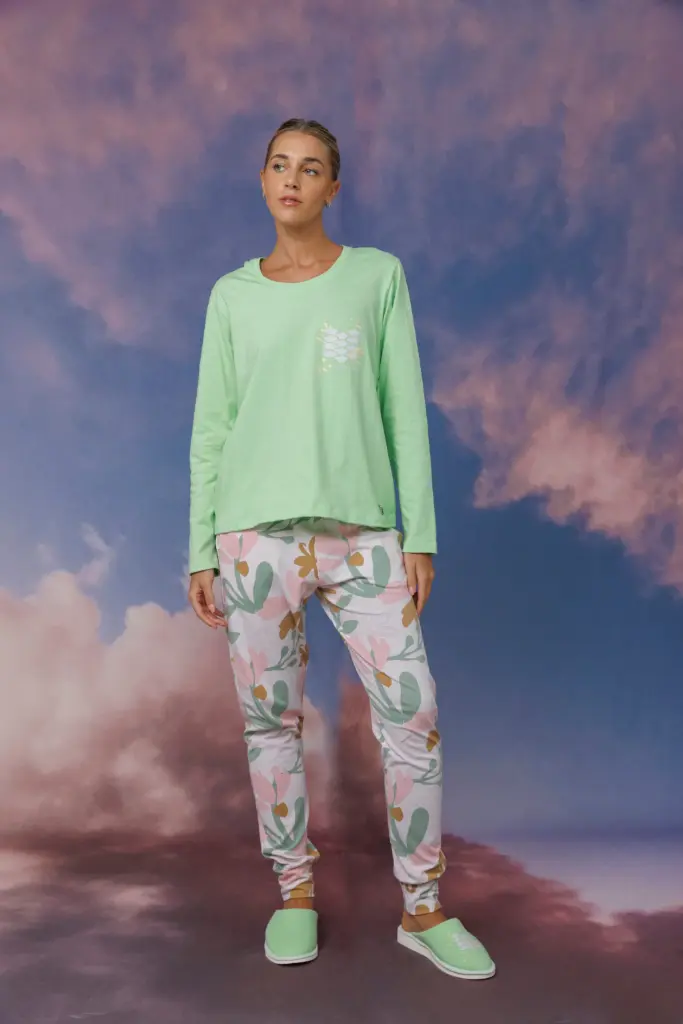 Sueño, Pijama remera manga larga y babucha con bolsillos