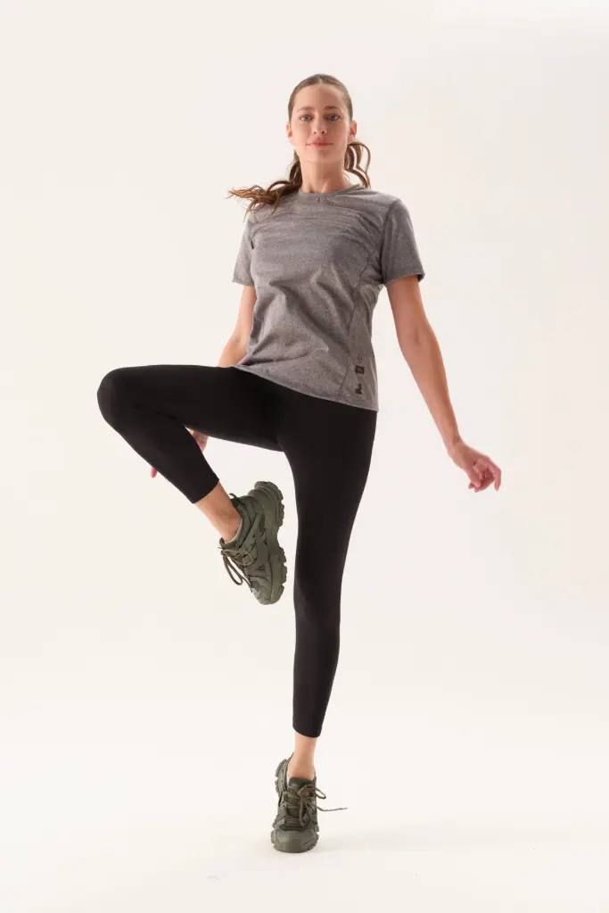 Abby, Remera deportiva