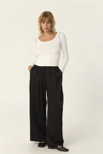 [1] Bela, Pantalón de seda