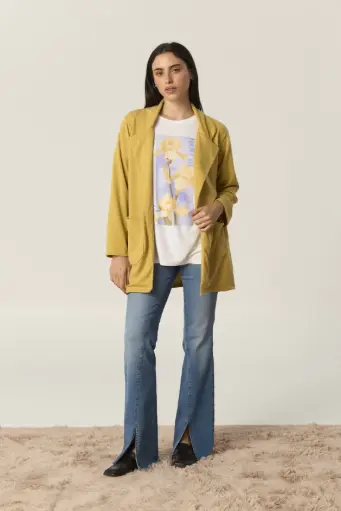 [1] Melanie, Cardigan