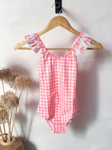 [334] Little Scottish, Entera con protección UV